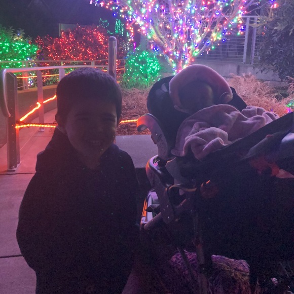 Meet your Posher, Dana - Picture 1 of 1